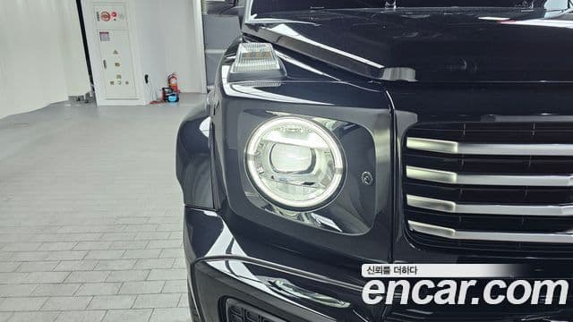 Mercedes-Benz G-Class 2025 — Photo 26/30