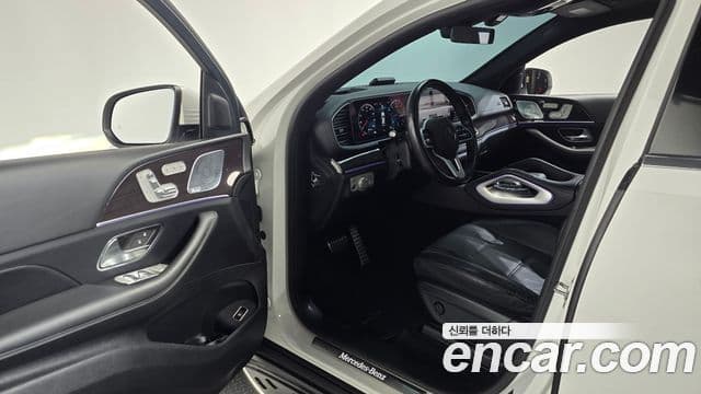 Mercedes-Benz GLE-Class 2021 — Фото 10/20