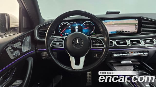 Mercedes-Benz GLE-Class 2021 — Фото 13/20