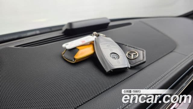 Mercedes-Benz GLE-Class 2021 — Фото 15/20