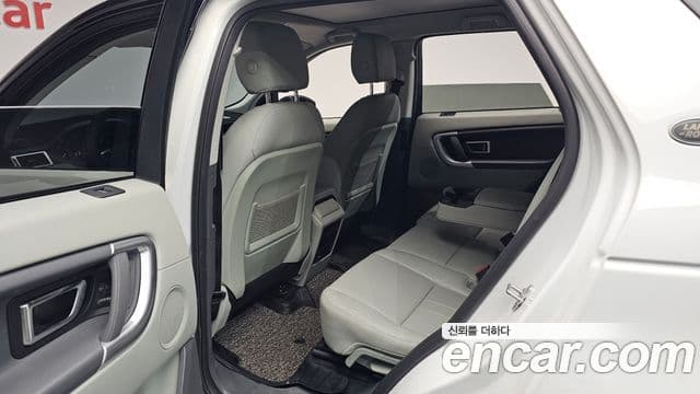 Land Rover Discovery Sport 2018 — Şəkil 12/20
