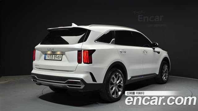 Kia Sorento 2023 — Şəkil 1/20