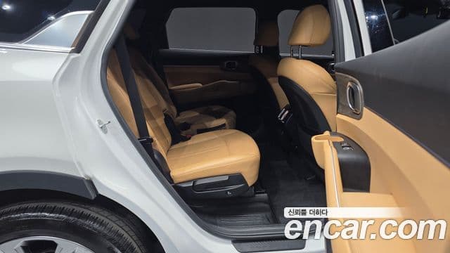 Kia Sorento 2023 — Şəkil 12/20