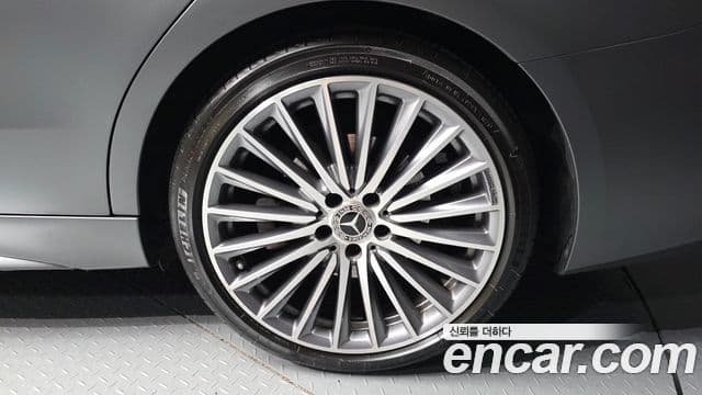Mercedes-Benz C-Class 2023 — Şəkil 5/20