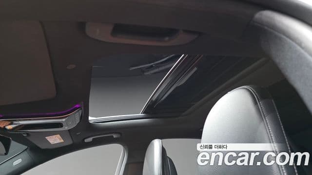 Mercedes-Benz C-Class 2023 — Şəkil 18/20