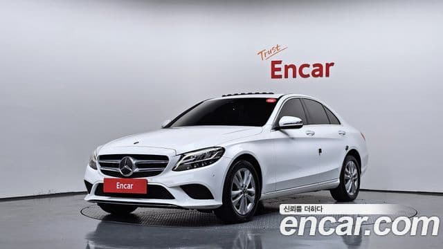 Mercedes-Benz C-Class 2020 — ფოტო 1/20