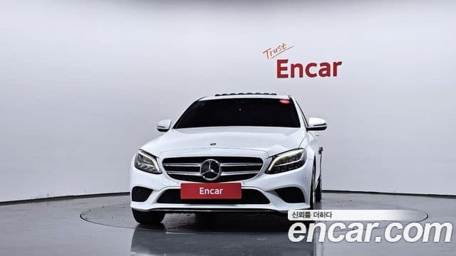 Mercedes-Benz C-Class 2020 — ფოტო 3/20