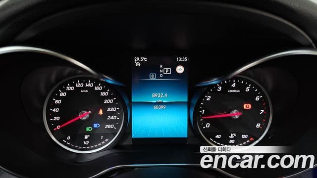 Mercedes-Benz C-Class 2020 — ფოტო 8/20