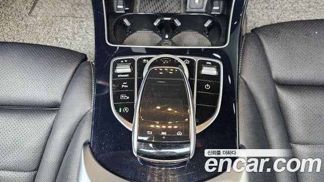 Mercedes-Benz C-Class 2020 — ფოტო 14/20