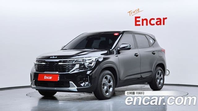 Kia Seltos 2023 — Şəkil 1/20