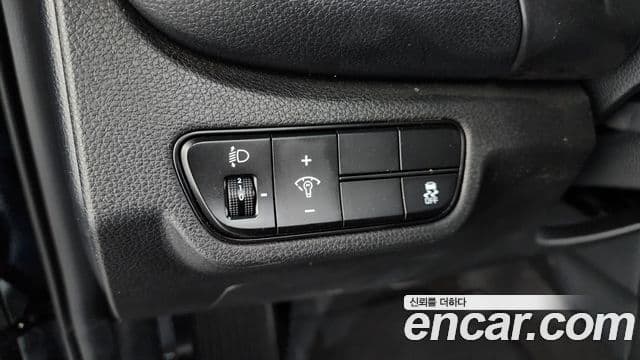 Kia Seltos 2023 — Şəkil 19/20