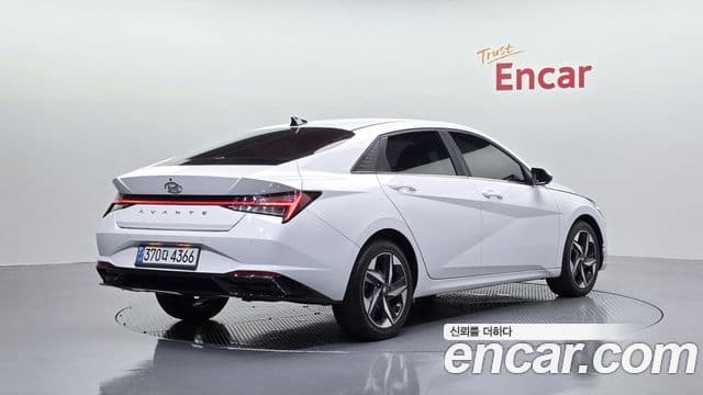 Hyundai Avante 2022 — Фото 2/20