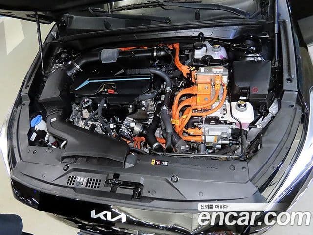 Kia K8 2022 — Şəkil 18/20