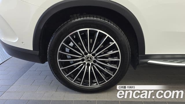 Mercedes-Benz GLC-Class 2023 — ფოტო 5/20