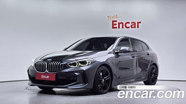 BMW 1 Series 2021 — Şəkil 1/20