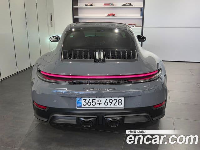 Porsche 911 2025 — Şəkil 9/20