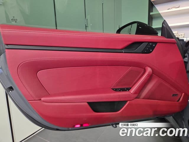 Porsche 911 2025 — Şəkil 16/20