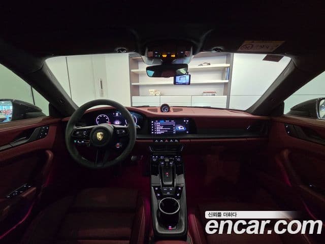 Porsche 911 2025 — Şəkil 17/20