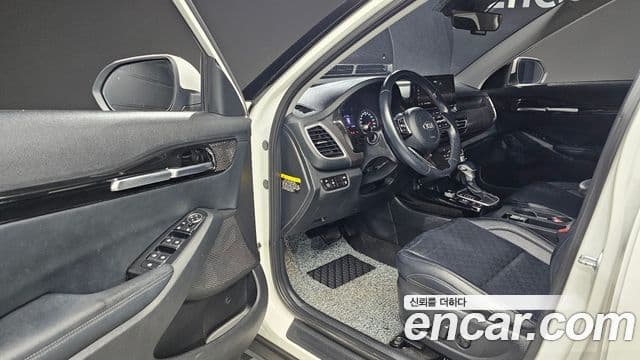 Kia Seltos 2020 — Şəkil 10/20