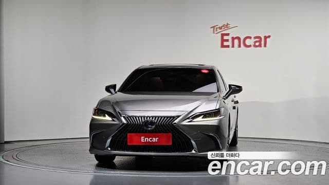Lexus ES300h 2019 — Şəkil 3/20