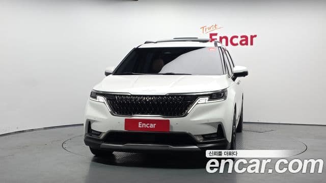 Kia Carnival 2023 — ფოტო 3/20