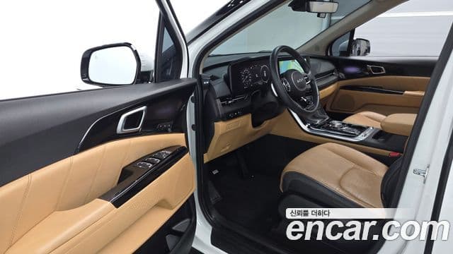 Kia Carnival 2023 — ფოტო 10/20