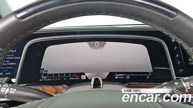 Cadillac Escalade 2021 — Photo 36/36