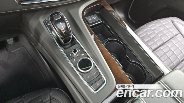 Cadillac Escalade 2021 — Photo 2/36