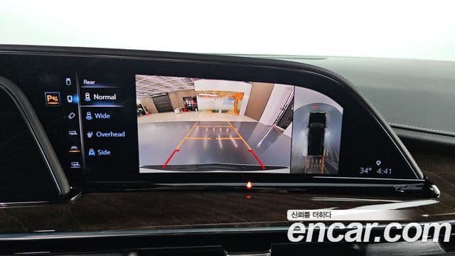 Cadillac Escalade 2021 — Photo 17/36