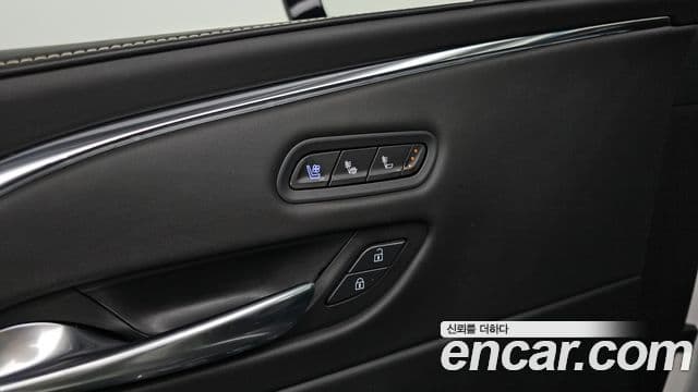 Cadillac Escalade 2021 — Photo 13/36