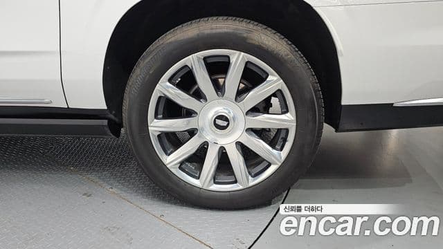Cadillac Escalade 2021 — Photo 5/36