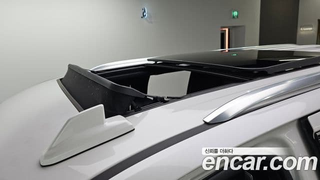 Cadillac Escalade 2021 — Photo 22/36
