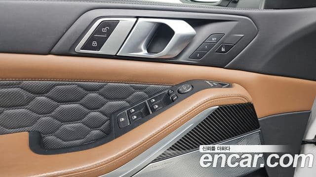BMW X5M 2021 — Photo 8/20