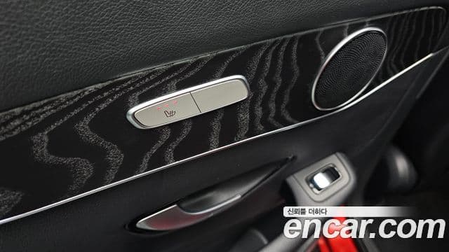 Mercedes-Benz GLC-Class 2019 — ფოტო 19/20