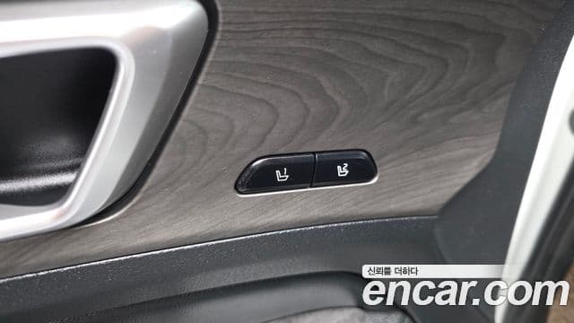 Kia Sportage 2021 — ფოტო 19/20