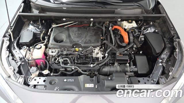 Toyota RAV4 2019 — ფოტო 6/20
