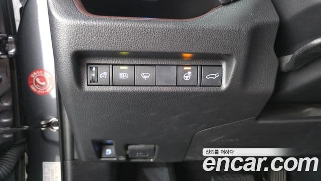Toyota RAV4 2019 — ფოტო 20/20