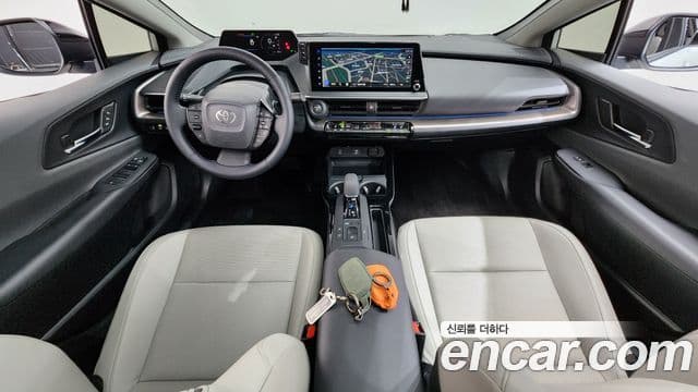 Toyota Prius 2025 — Фото 7/20