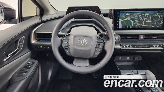 Toyota Prius 2025 — Фото 13/20