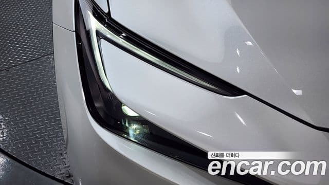 Toyota Prius 2025 — Photo 9/33