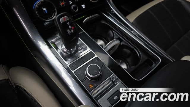 Land Rover Range Rover Sport 2018 — Фото 9/20