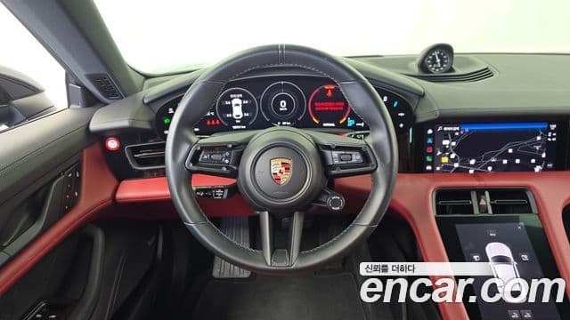 Porsche Taycan 2023 — Photo 7/34