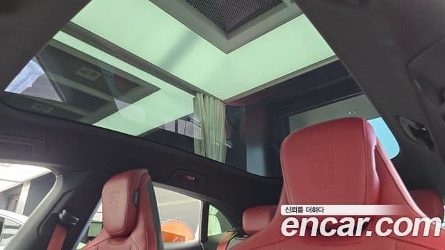 Porsche Taycan 2023 — Photo 13/34