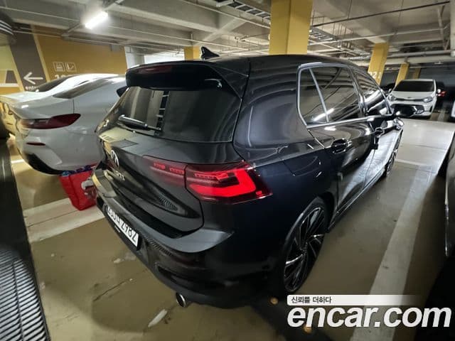 Volkswagen Golf 2023 — ფოტო 2/10
