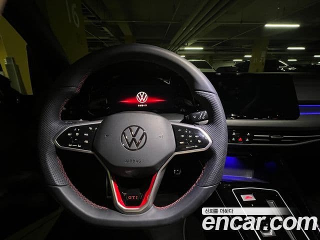 Volkswagen Golf 2023 — ფოტო 7/10