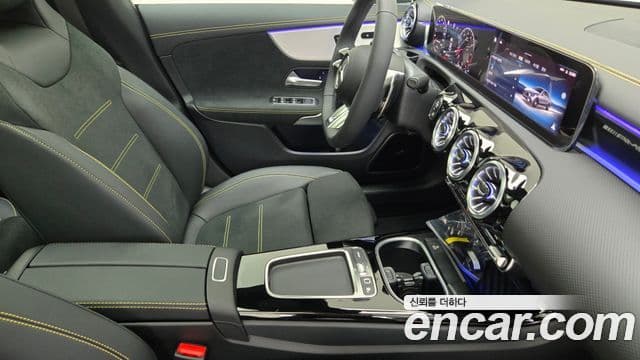 Mercedes-Benz CLA-Class 2025 — Фото 8/20
