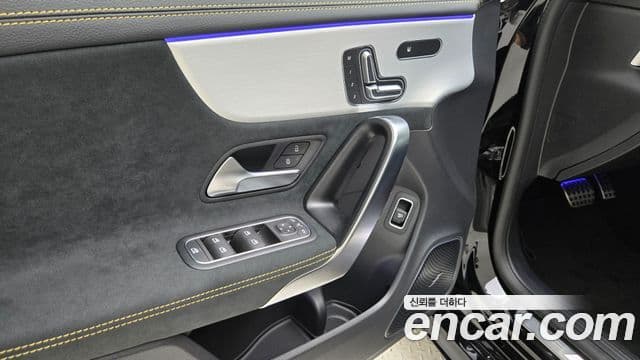 Mercedes-Benz CLA-Class 2025 — Фото 15/20