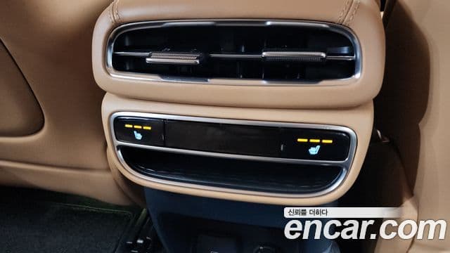Genesis GV80 2021 — Photo 25/36