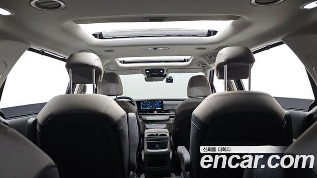 Kia Carnival 2025 — Şəkil 11/20