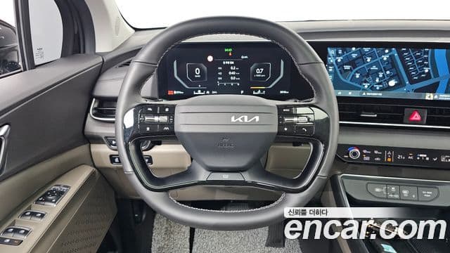Kia Carnival 2025 — Şəkil 15/20
